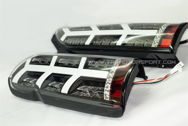 ไฟท้าย HIACE 2005-2010 Lamborghini STYLE LIGHTBAR LED โคมสีดำ งานนำเข้า